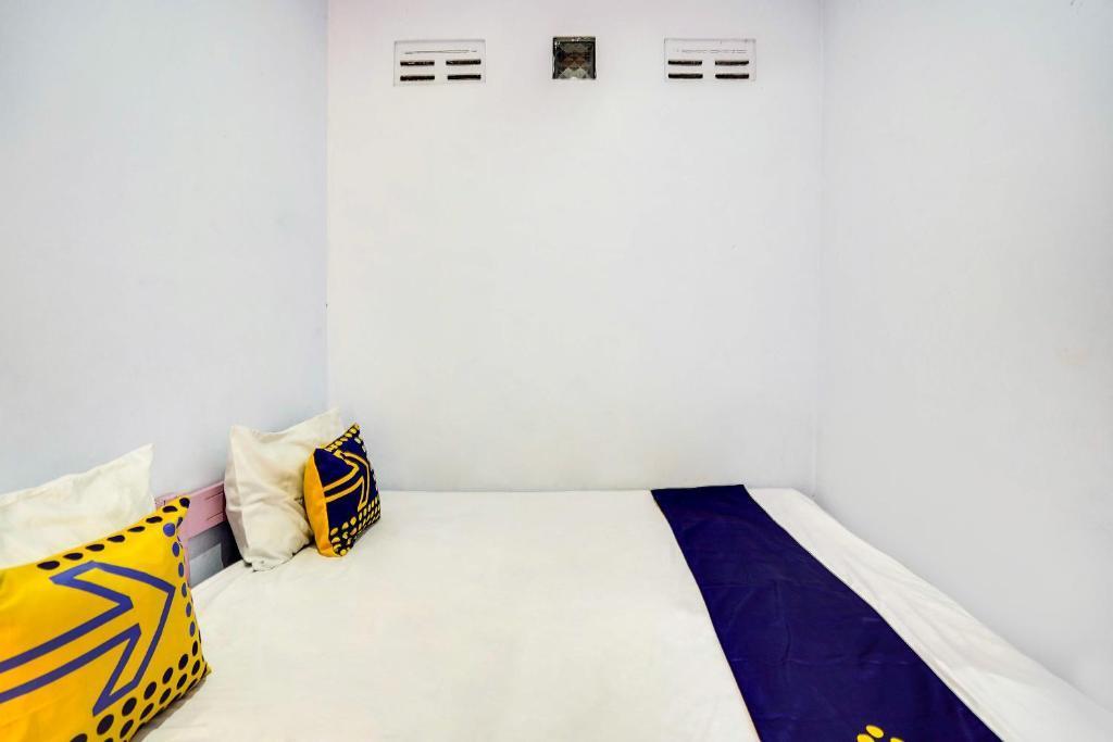 OYO Life 91626 Rr Kost Putri Syariah — фото 3