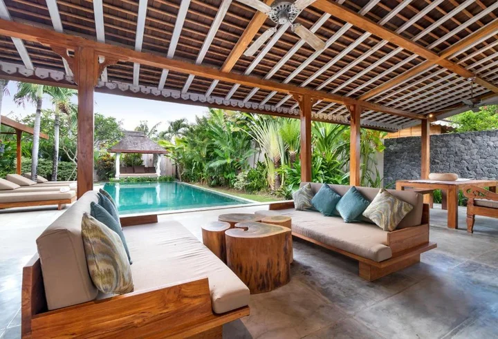 Керобокан: Peaceful 4 Bedrooms Private Pool Villas Rice Field View