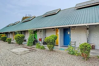 Медан: Oyo 91459 Asri House