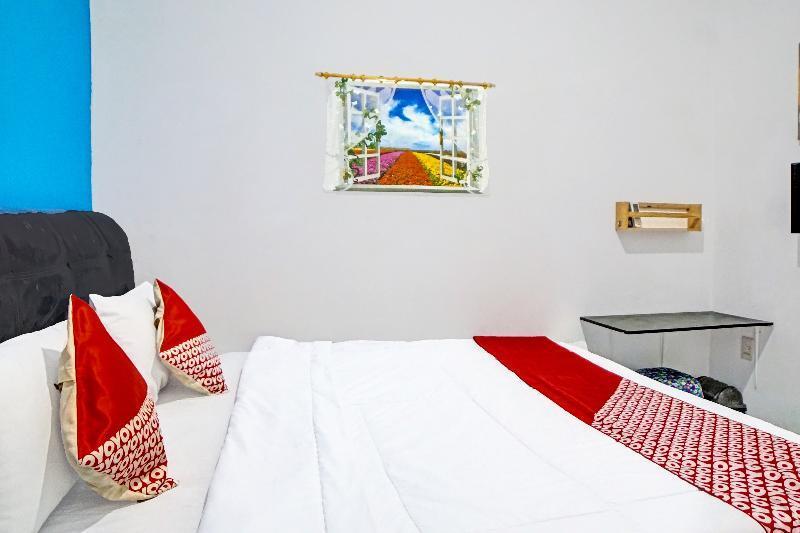 Медан: Oyo 91459 Asri House