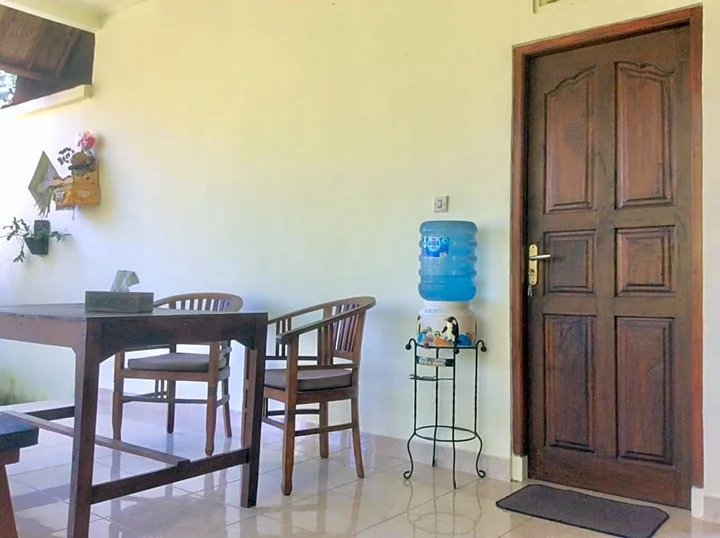 Тегаллаланг: Rumah Irak et Kadek Bali