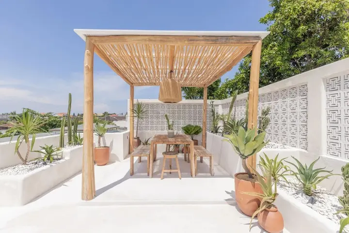 Переренан: Yucca Villas