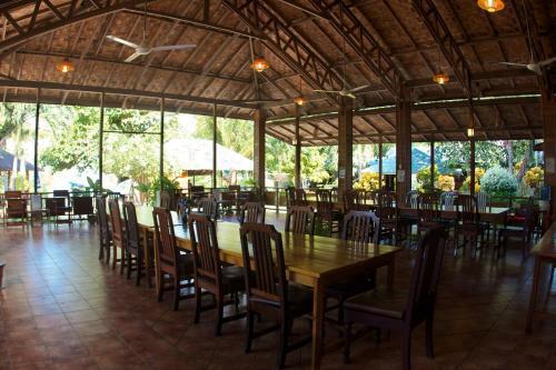 Вори: Two Fish Resort Bunaken