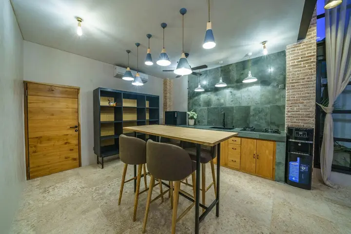 Переренан: Villa Upeksha