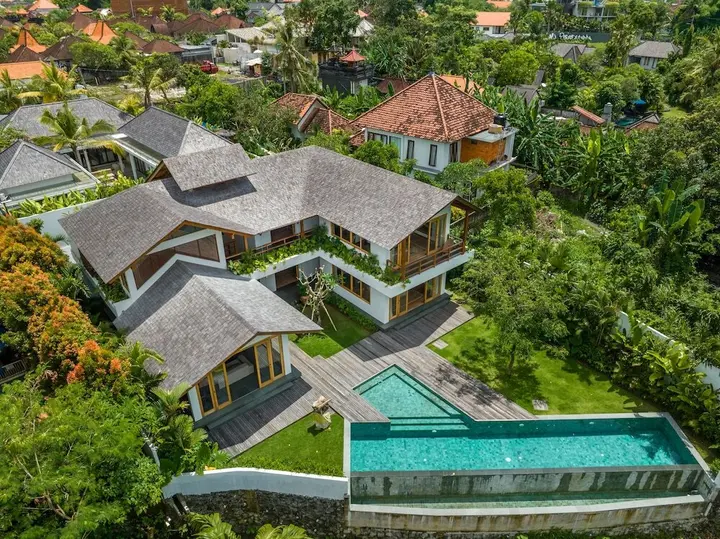 Переренан: Villa Kauh - Luxury Tropical 5BR Villa