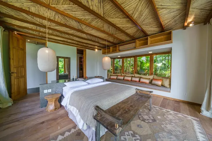 Переренан: Villa Kauh - Luxury Tropical 5BR Villa