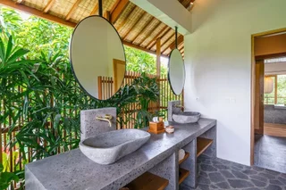 Переренан: Villa Kauh - Luxury Tropical 5BR Villa