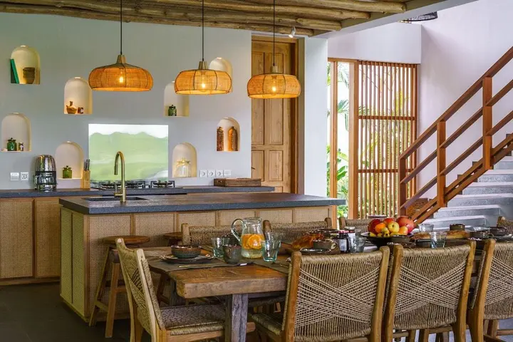 Переренан: Villa Kauh - Luxury Tropical 5BR Villa