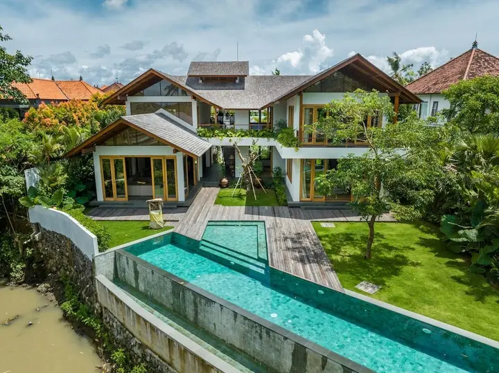 Переренан: Villa Kauh - Luxury Tropical 5BR Villa