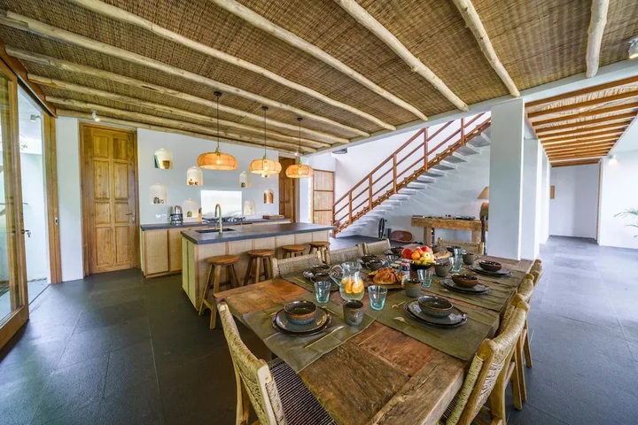 Переренан: Villa Kauh - Luxury Tropical 5BR Villa