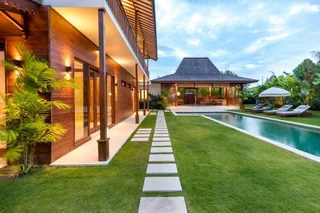 Керобокан: Villa Aloui by Villa Finder