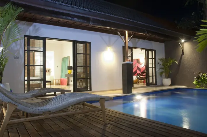 Керобокан: Mandolang Villa