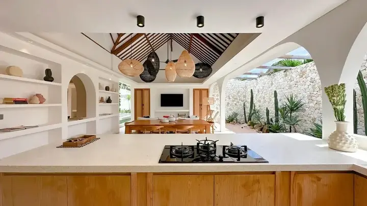 Керобокан: Casa Luce