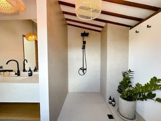 Керобокан: Casa Luce