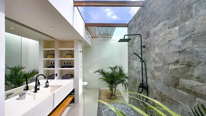 Керобокан: Casa Luce