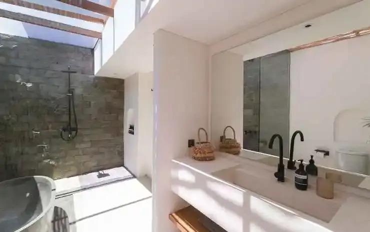 Керобокан: Casa Luce