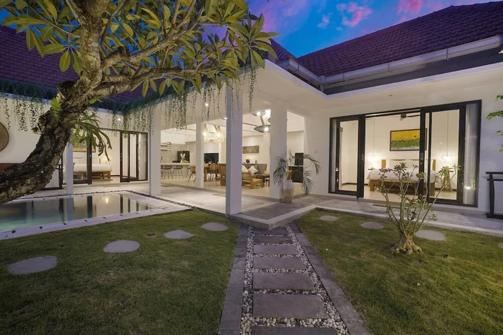 Кута: Sunglow Villa