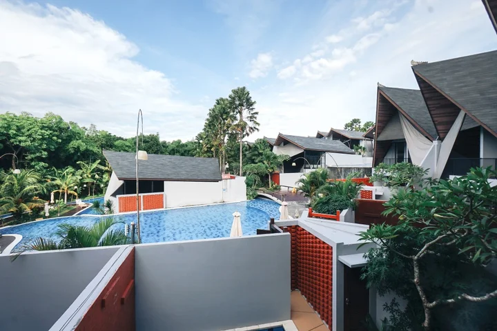 Беноа: The Chloe Villa