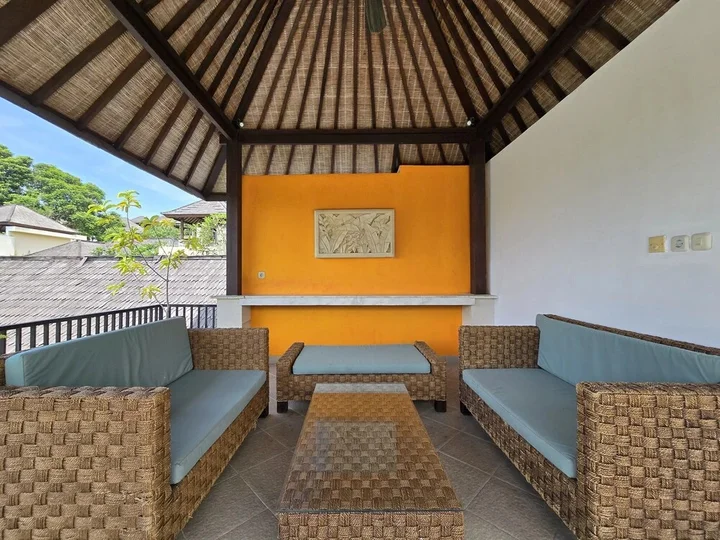Унгасан: Villa Jade