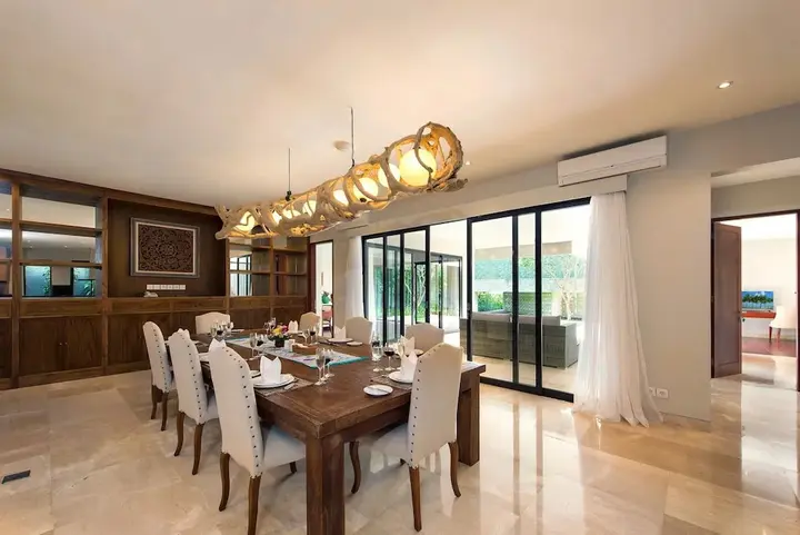 Унгасан: Karang Saujana Estate
