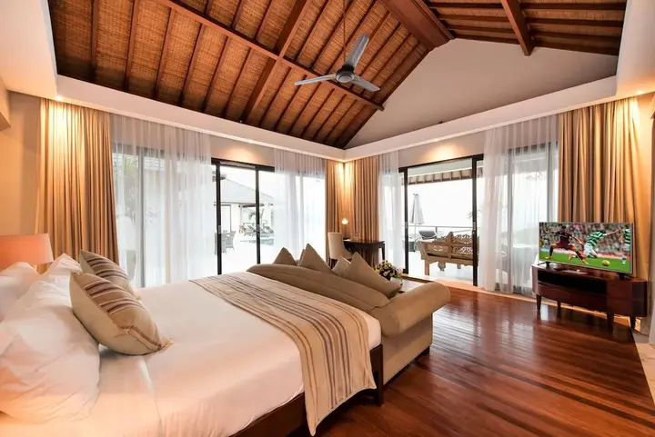 Унгасан: Karang Saujana Estate