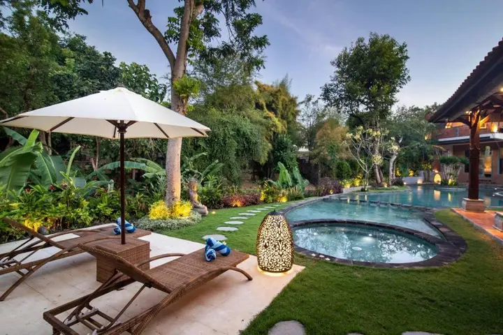 Беноа: Sunset Paradise Nusa Dua