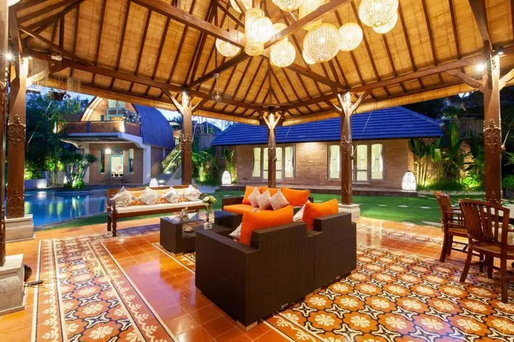 Беноа: Sunset Paradise Nusa Dua
