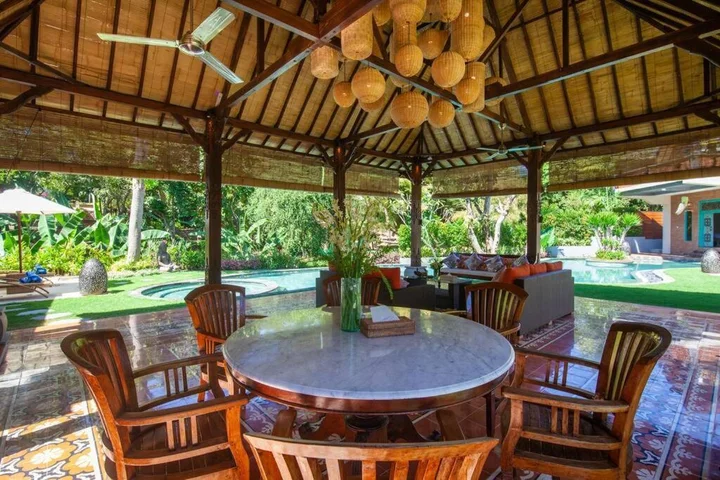 Беноа: Sunset Paradise Nusa Dua