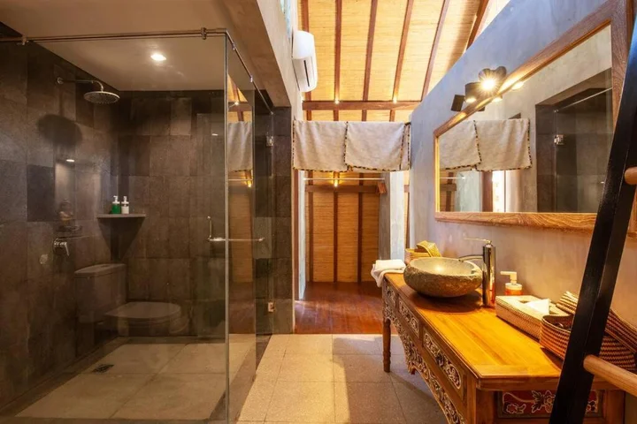 Беноа: Sunset Paradise Nusa Dua