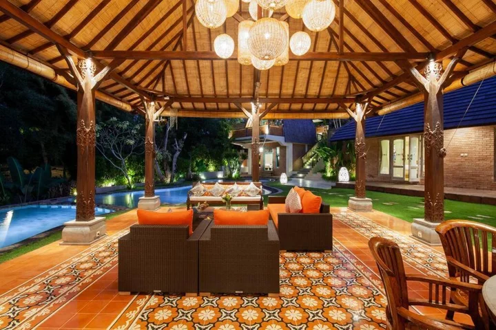 Беноа: Sunset Paradise Nusa Dua