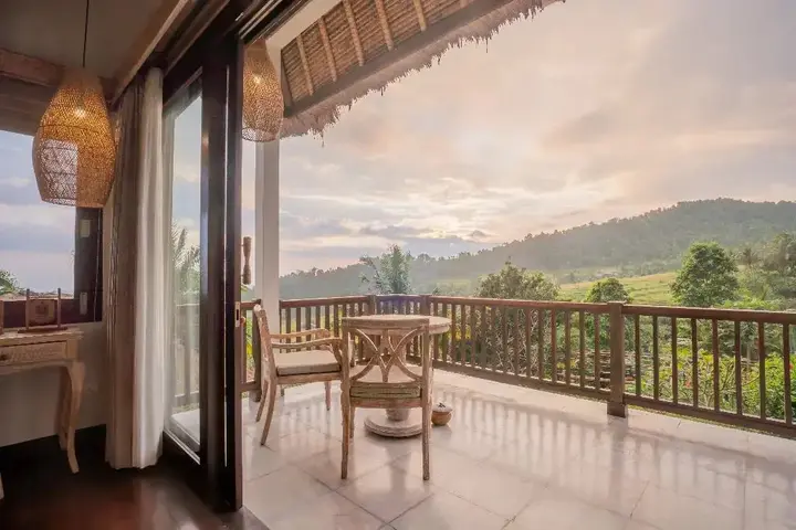 Сукасада: Maha Hills Resort by Mahaprana Experience