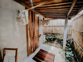 Сукавати: Sarini Villas