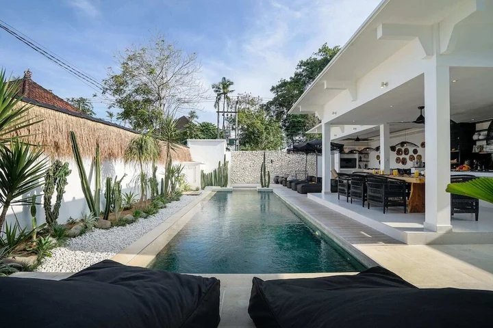 Сесе: Villa Laut