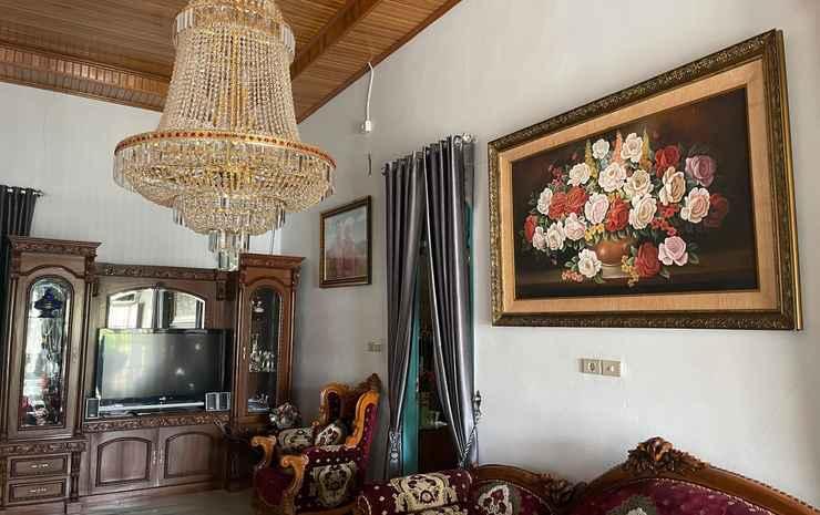 Паданг: OYO 91152 Villa Flamboyan