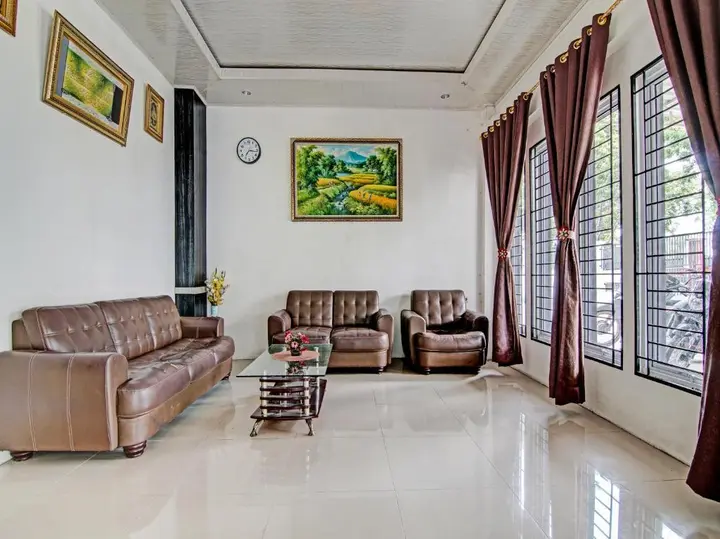 Пеканбару: OYO 91324 Aliya Homestay Syariah