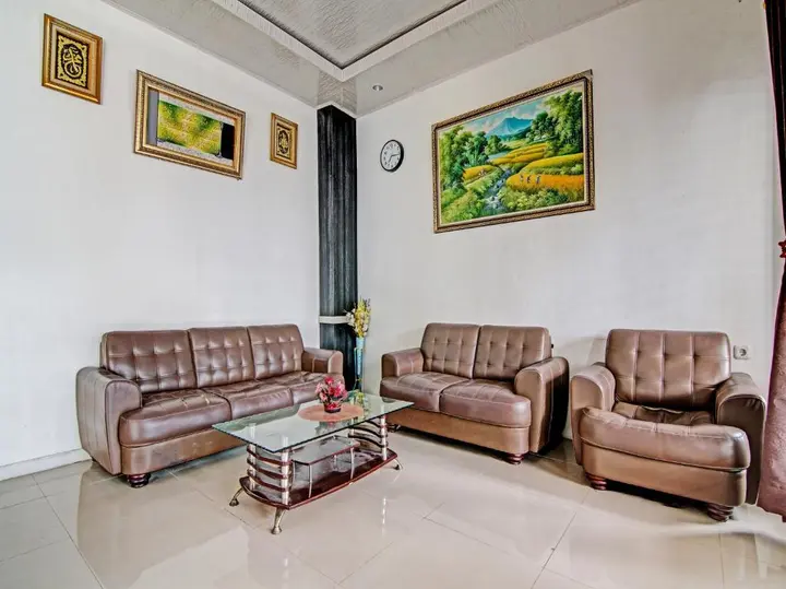 Пеканбару: OYO 91324 Aliya Homestay Syariah