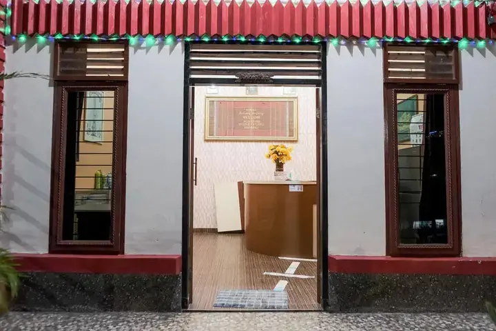 Озеро Тоба: Hotel 78 Parapat Mitra RedDoorz