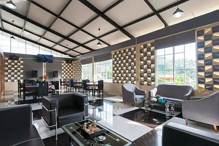 Озеро Тоба: Hotel 78 Parapat Mitra RedDoorz