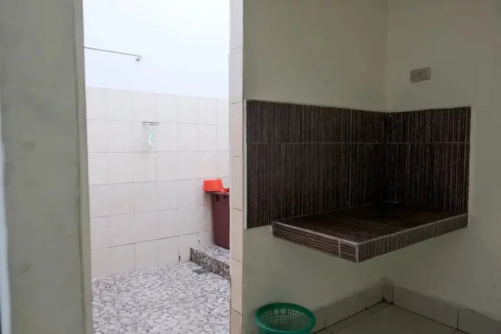 Озеро Тоба: Hotel 78 Parapat Mitra RedDoorz