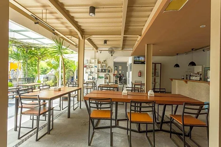 Сенджиги: OYO 2510 Selasar Senggigi Residence