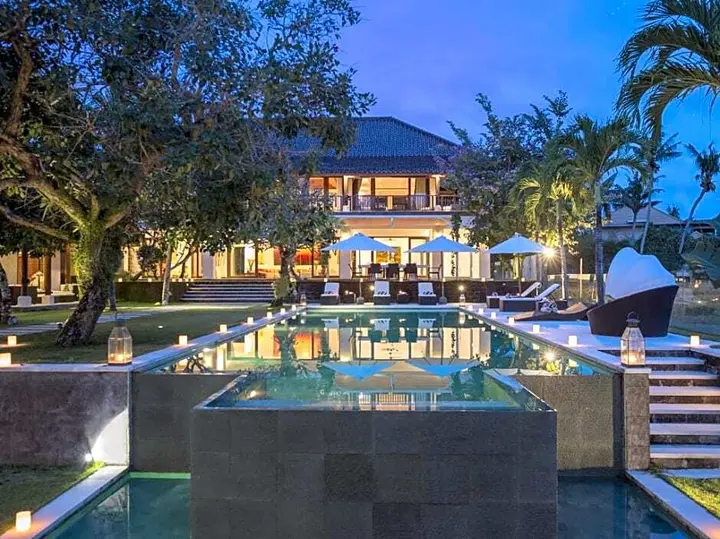 Переренан: Spacious 8 bedroom pool villa in Canggu