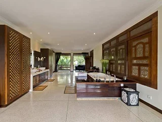Переренан: Spacious 8 bedroom pool villa in Canggu