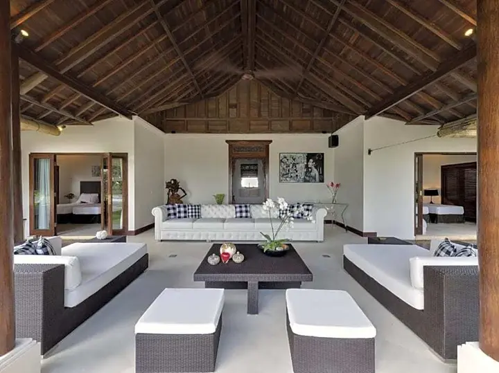 Переренан: Spacious 8 bedroom pool villa in Canggu
