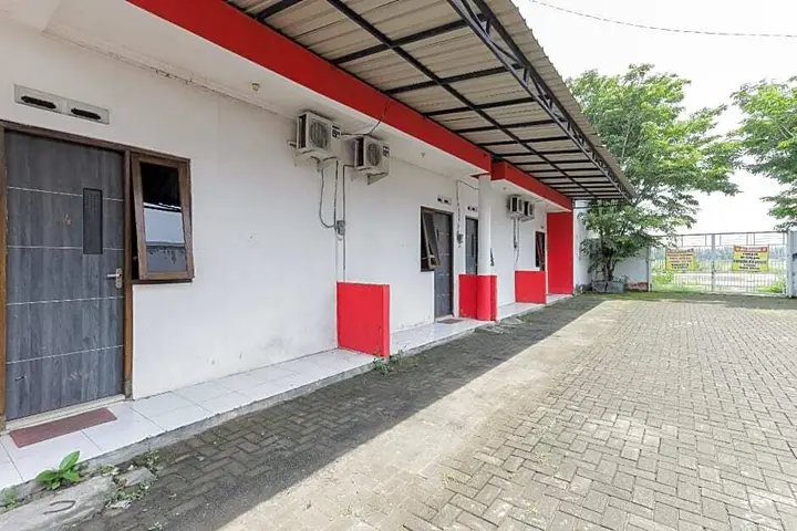 Джомбанг: RedDoorz @ Bypass Town Square Mojokerto