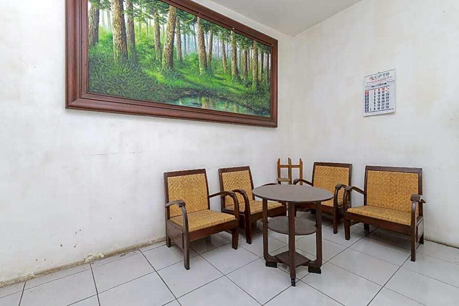 Маланг: RedDoorz near Stasiun Malang Kota Lama 2