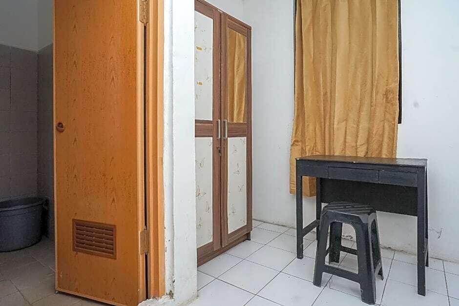 Депок: KoolKost syariah near Universitas Indonesia 3