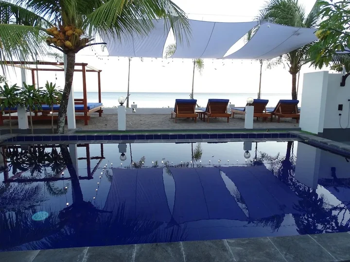 Сенджиги: Beach Club Lombok by Bale Solah