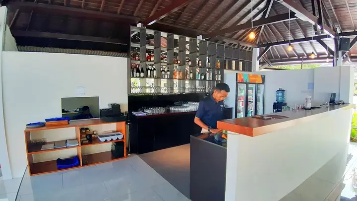 Сенджиги: Beach Club Lombok by Bale Solah