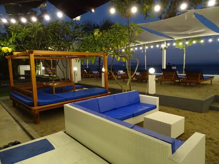 Сенджиги: Beach Club Lombok by Bale Solah