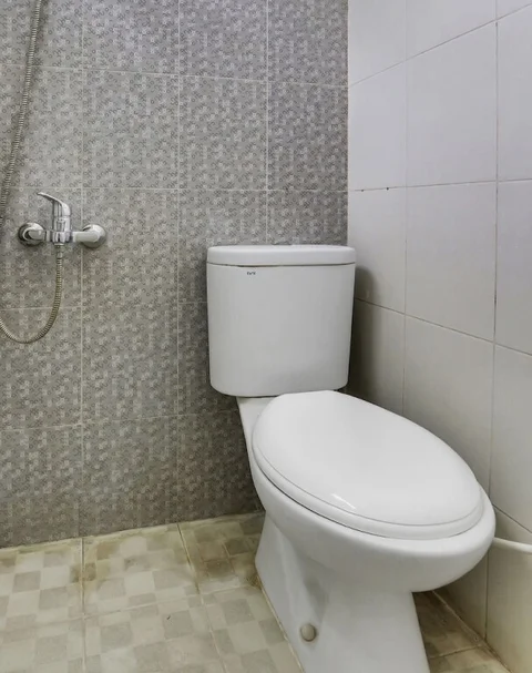 Батуретно: OYO 91082 Nathania Exclusive